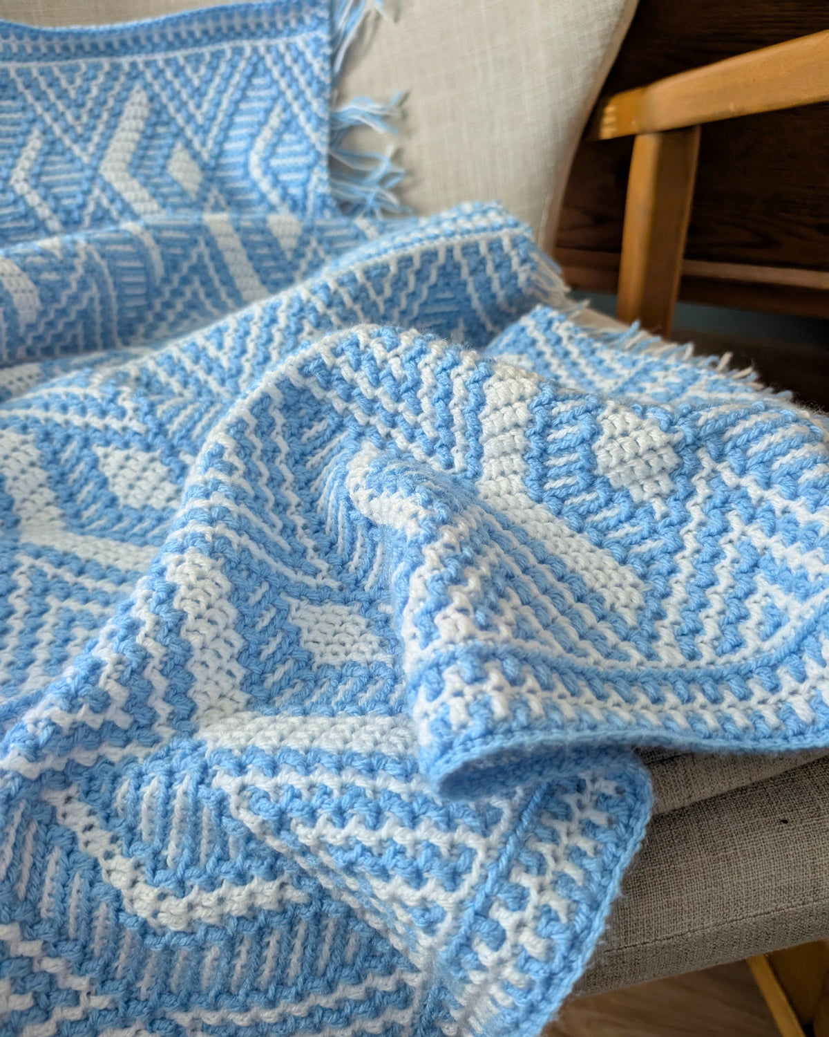 Diamond Echo Blanket